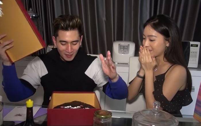 Seolah bantah isu hubungannya kandas, Natasha Wilona berikan kejutan kue untuk Verrell Bramasta.