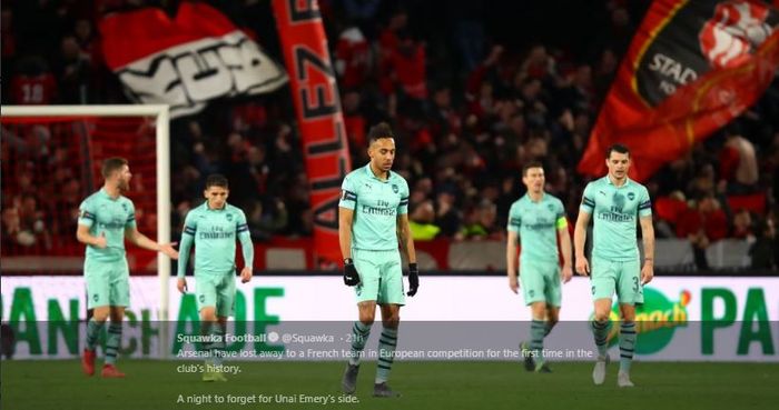 Para pemain Arsenal tertunduk lesu setelah kalah 1-3 dari Rennes dalam laga leg I babak 16 besar Liga Europa, Kamis (7/3/2019) di Roazhon Park.