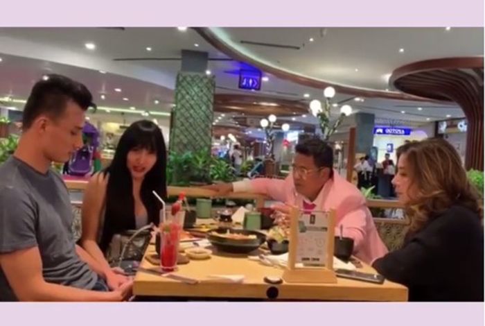 Makan Bareng Hotman Paris, Ini Deretan Gelagat Aneh Pacar Tampan Lucinta Luna