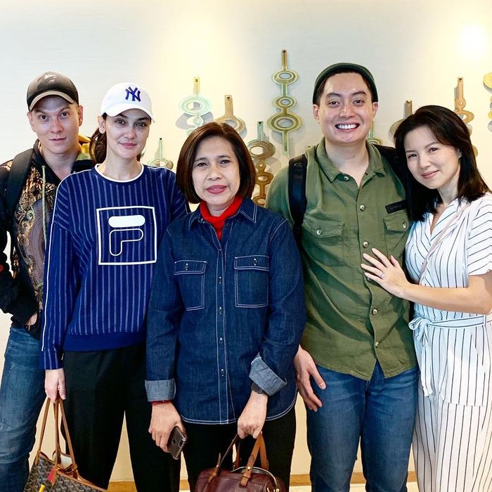 Bertrand Antolin langsung didoakan semoga berjodoh kala posting foto bersandingan dengan Luna Maya. 