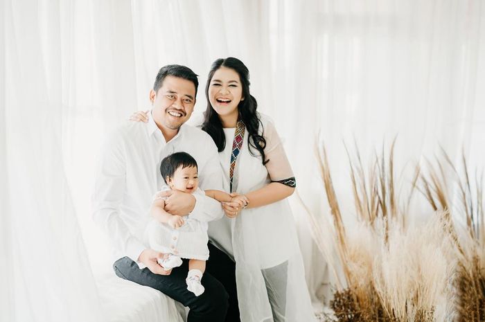 Potret keluarga Bobby Nasution bersama Kahiyang Ayu dan Sedah Mirah Nasution