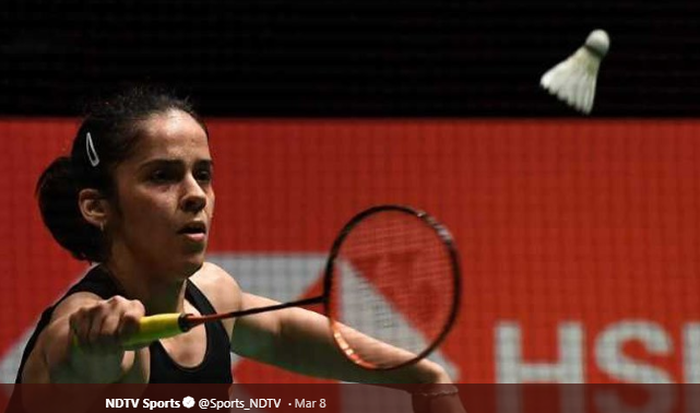 Pebulu tangkis tunggal putri India, Saina Nehwal, saat bertanding melawan Tai Tzu Ying (Taiwan) di babak perempat final All England Open 2019, Jumat (8/3/2019).