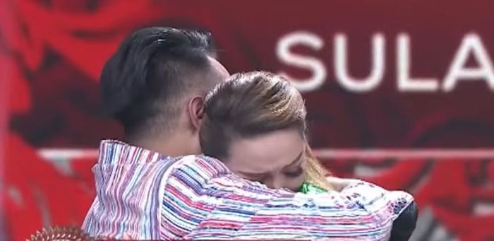 usai dilamar, zaskia gotik memeluk nassar.