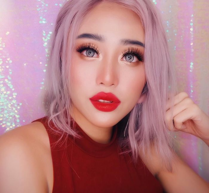 Janine Intansari