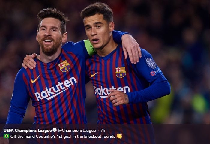 Gelandang serang Barcelona, Philippe Coutinho, merayakan golnya bersama Lionel Messi di Camp Nou, Rabu (13/3/2019)