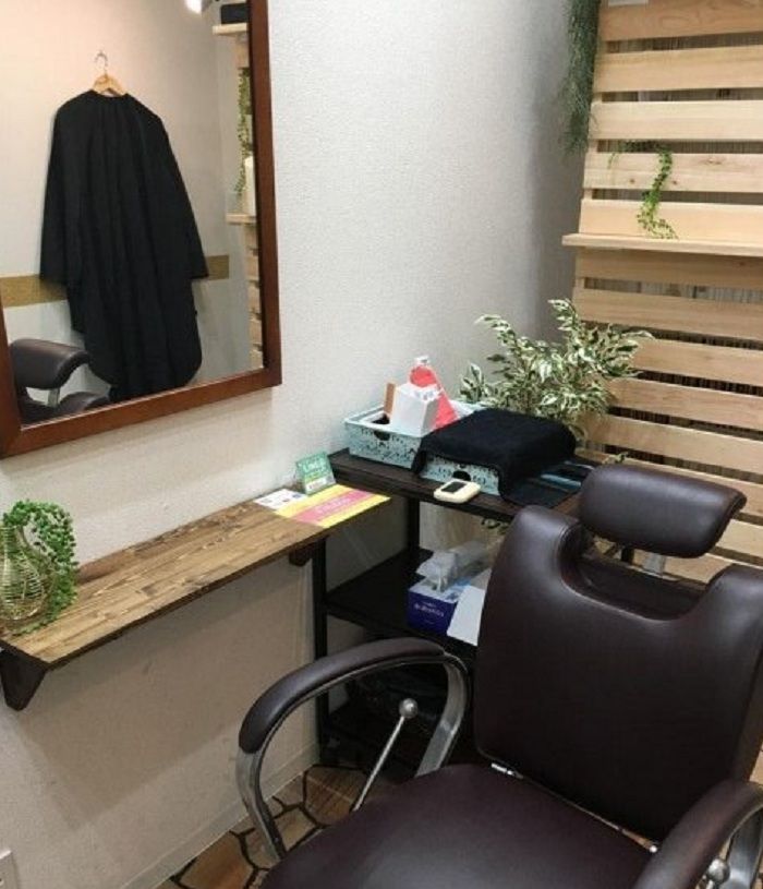 Tak Lazim, Salon Unik di Jepang Ini Tawarkan Jasa Mencabut Uban, Tarifnya Capai Rp 900 Ribu Sekali Servis!
