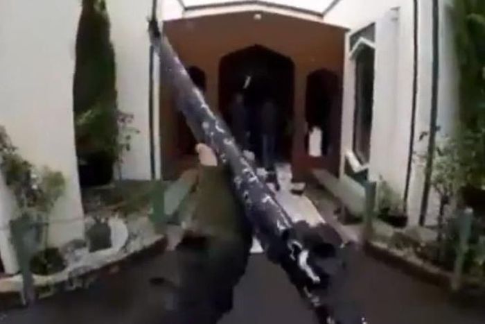Brenton Tarrant menyiarkan langsung aksi teror yang ia lakukan saat menembaki jamaah masjid Al Noor, Jumat (15/3)