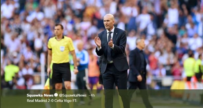 Zinedine Zidane memberikan instruksi kepada pemain Real Madrid.