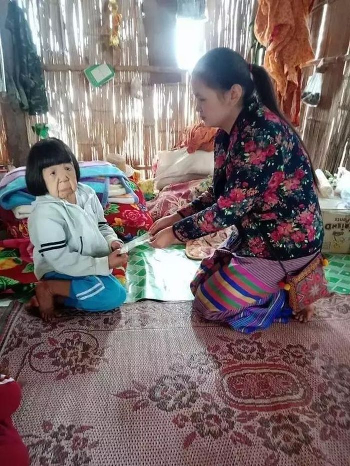 Bocah yang berparas bak nenek-nenek