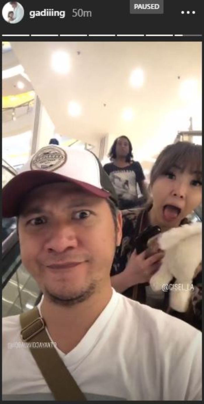 Kebersamaan Gading Marten dan Gisella Anastasia pasca cerai.
