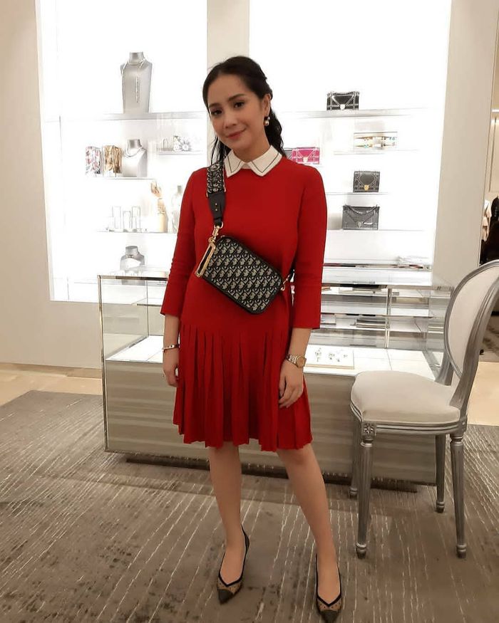 Fashion Baju Nagita Slavina : Baju yang dikenakan nagita slavina itu