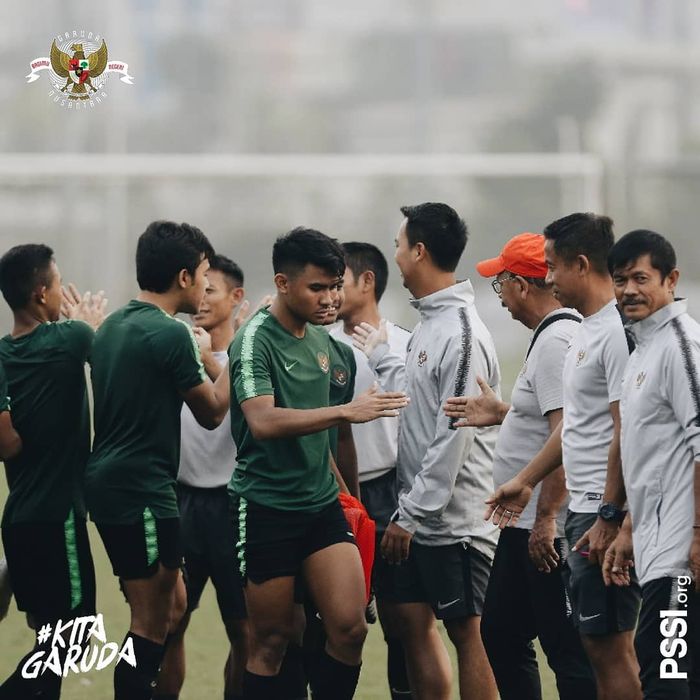 Timnas U-23 Indonesia menggelar latihan di Lapangan Viettel, Hanoi, Vietnam, Selasa (19/3/2019), untuk persiapan kualifikasi Piala Asia U-23 2020.