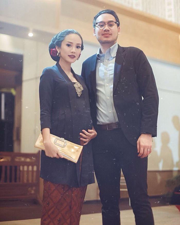 5 Pesona Menantu Dewi Yull, Calon Mama Muda Cantik Mantan Kekasih Nino RAN