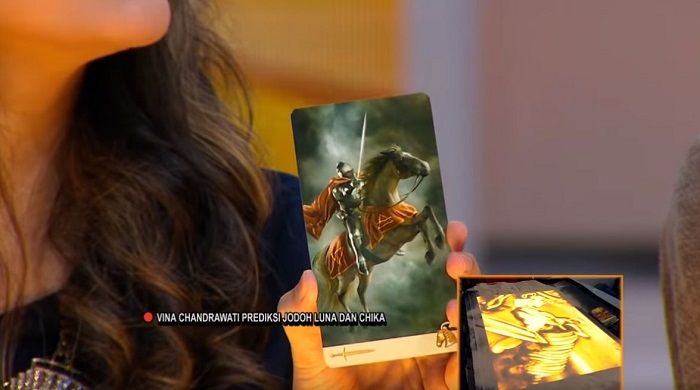 Kartu tarot yang didapatkan oleh Luna Maya