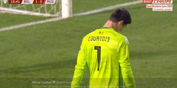 Kiper timnas Belgia, Thibaut Curtois, lesu setelah melakukan bluder dalam pertandingan melawan Rusia pada kualifikasi Piala Eropa 2020 di Stade Roi Baudouin, 21 Maret 2019.