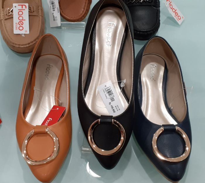 Banjir Diskon Ini 7 Flat Shoes Fladeo Di Bawah 250 Ribu Di Matahari Cilandak Town Square Semua Halaman Cewekbanget Banjir Diskon Ini 7 Flat Shoes Fladeo Di Bawah 250 Ribu Di Matahari Cilandak Town Square Semua Halaman Cewekbanget