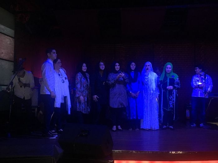 Mulan bernyanyi bersama Al Ghazali, Abdul Qadir Jaelani, dan Adhyaksa Dault di acara acara jaminan penangguhan penahanan Ahmad Dhani di Hotel Sultan, Jakarta Pusat, Sabtu (23/3/2019).