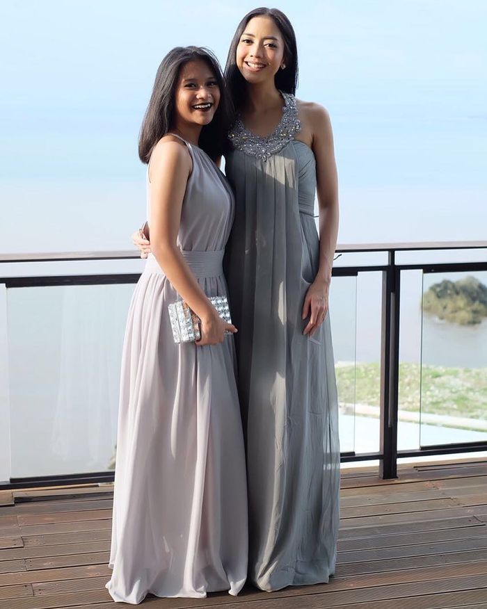 Siti Adira Kania dan Ibu sambungnya, Ririn Dwi Ariyanti