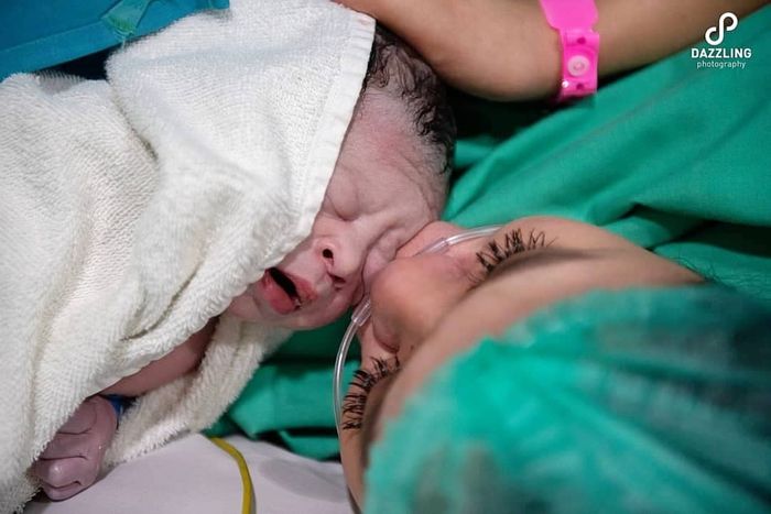 Chikita Meidy melahirkan anak pertamanya berjenis kelamin laki-laki