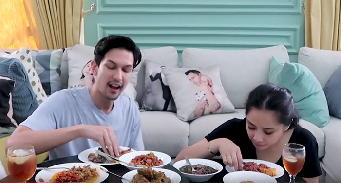Nagita Slavina curhat dengan Dimas Beck