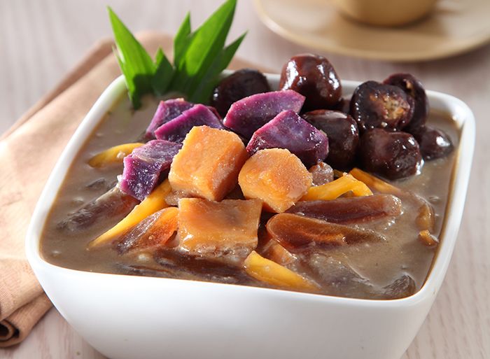 Kolak ubi coklat kacang