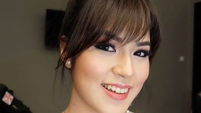 Poni rambut juga harus rutin dipotong agar tetap sehat terawat