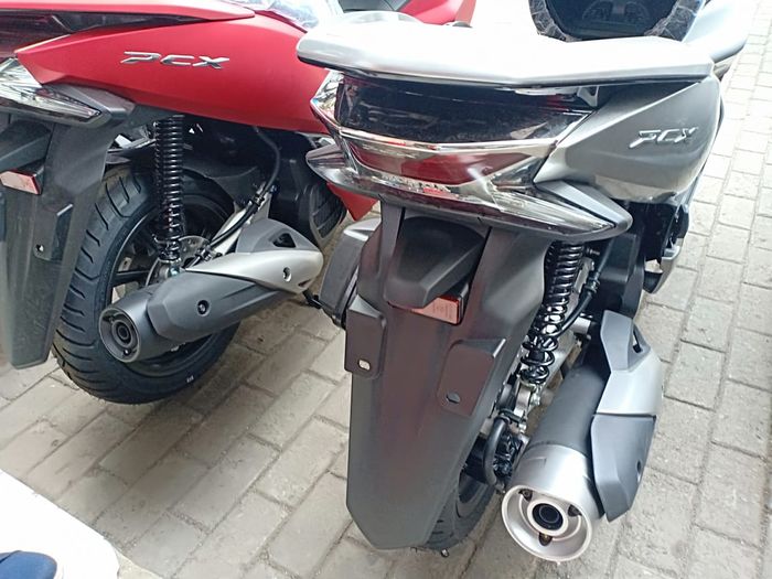 PCX ABS moncong knalpot silver