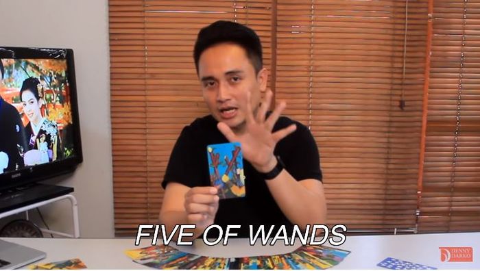 Rangkul para Haters, Syahrini dan Reino Barack Diprediksi Denny Darko Bakal Undang Pihak yang Julid di Resepsi Pernikahan Mereka