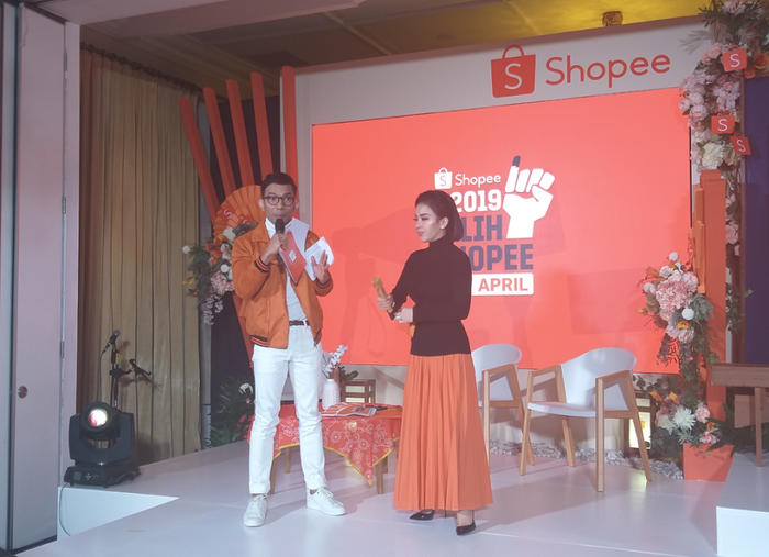 Syahrini di acara #2019PilihShopee di kawasan Menteng, Jakarta Pusat (2/4/2019) ungkap alasan dipilih Reino Barack.