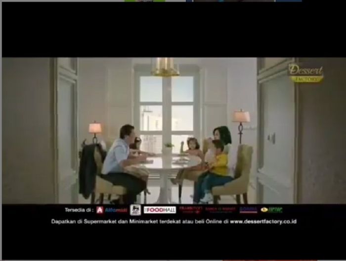 Iklan Syahrini dan Reino Barack