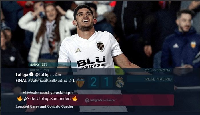 Pemain Valencia, Goncalo Guedes, melakukan selebrasi usai bikin go ke gawnag Real Madrid dalam laga di Stadion Mestalla, Rabu (3/4/2019)