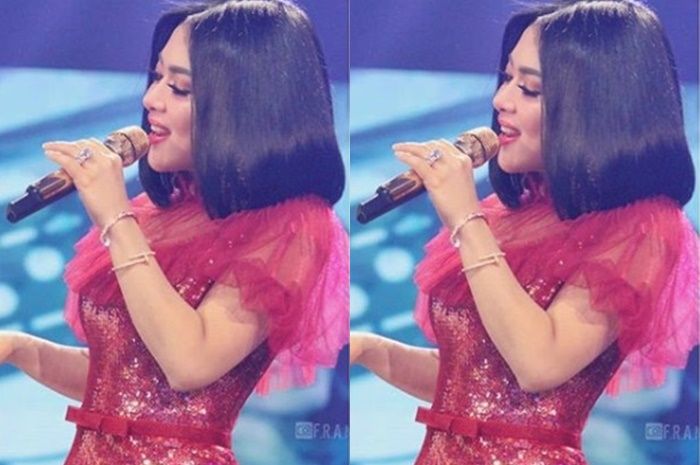 Terlihat biasa saja, gelang Syahrini dibanderol lebih dari setengah miliar