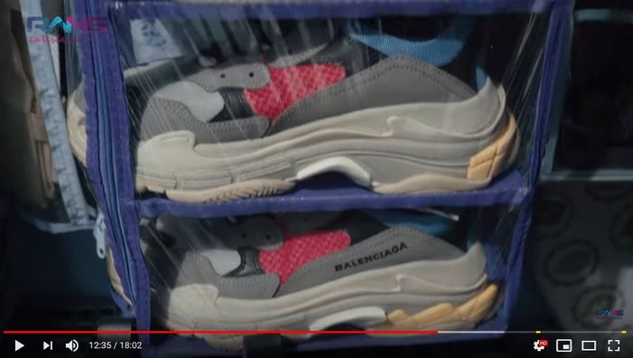 Sepatu mewah Merry, kembaran dengan milik Raffi Ahmad
