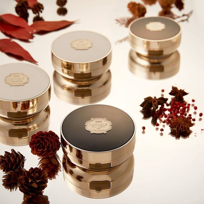5 Rekomendasi Cushion Foundation Dewy untuk Hasil Wajah Flawless dan