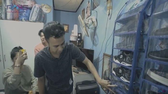 Lemari sepatu Merry Asisten Raffi Ahmad