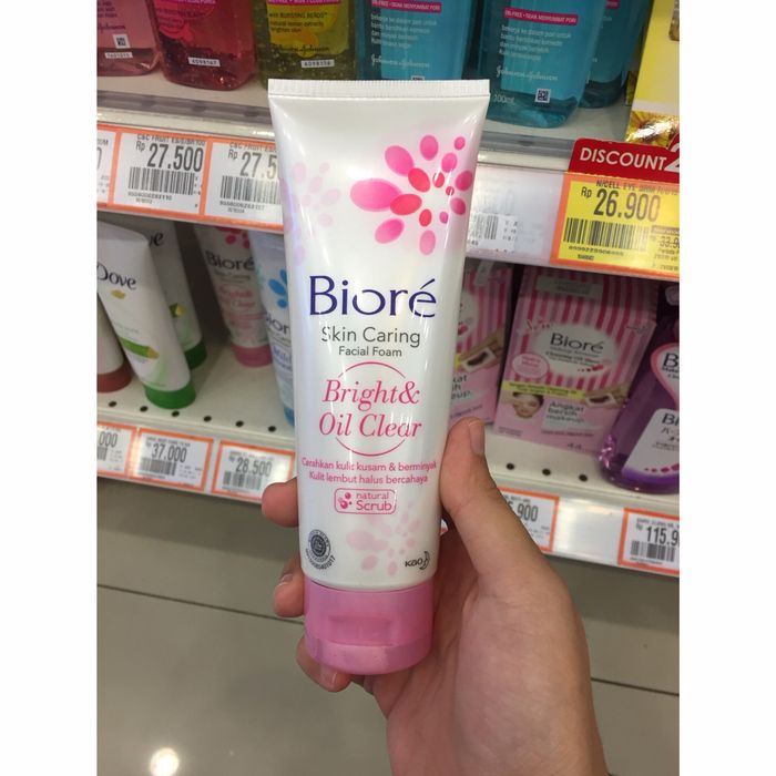 Rekomendasi 6 Face Wash di Guardian yang Cocok untuk Kulit Berminyak