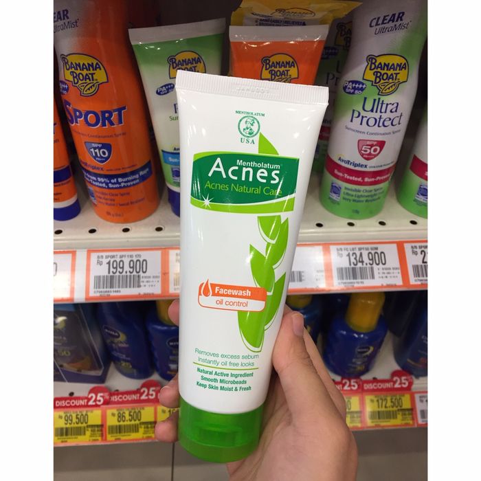 Rekomendasi 6 Face Wash di Guardian yang Cocok untuk Kulit Berminyak