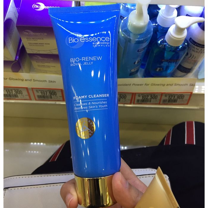 Rekomendasi 6 Face Wash di Guardian yang Cocok untuk Kulit Berminyak