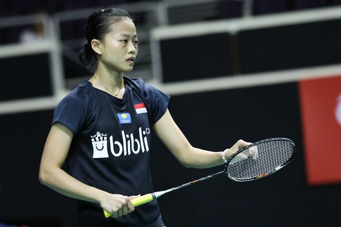 Pebulu tangkis tunggal putri Indonesia, Fitriani, saat menjalani laga melawan Ratchanok Intanon pada babak kesatu Singapore Open 2019.