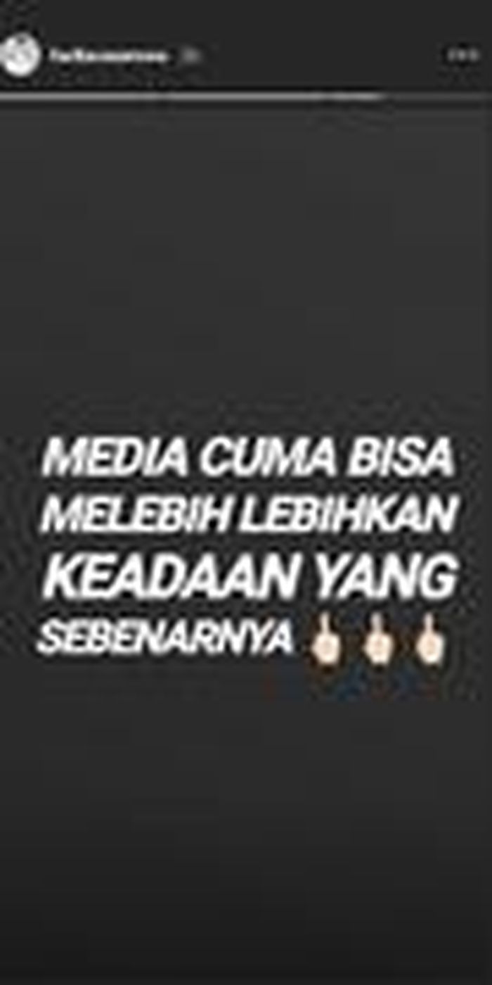 Unggahan F di Instagram Story.