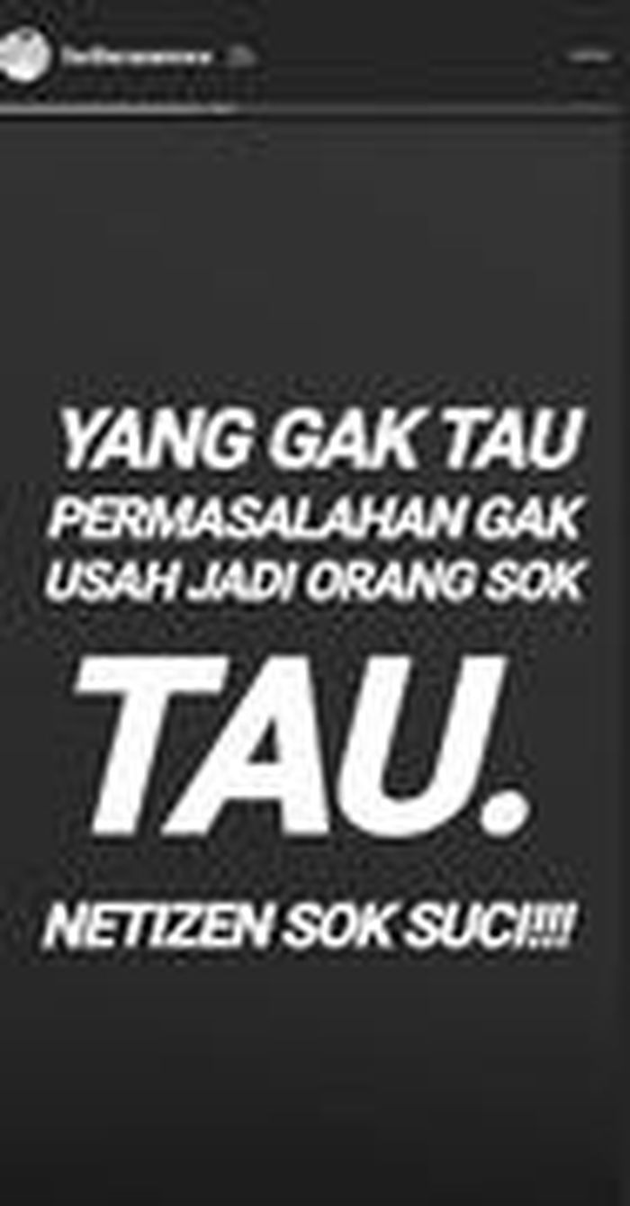 Unggahan F di Instagram Story.