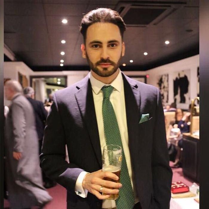 Alex Savvides (25), sehari-hari bekerja sebagai konsultan IT.