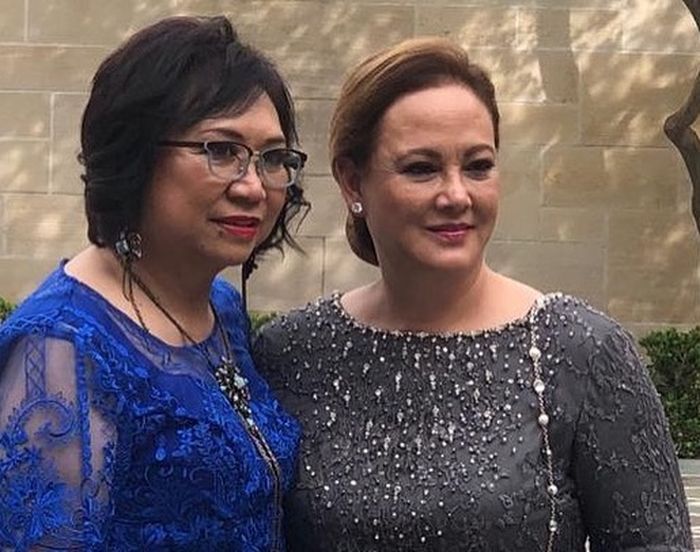 Halimah tampil memukau di resepsi pernikahan sang anak di LA