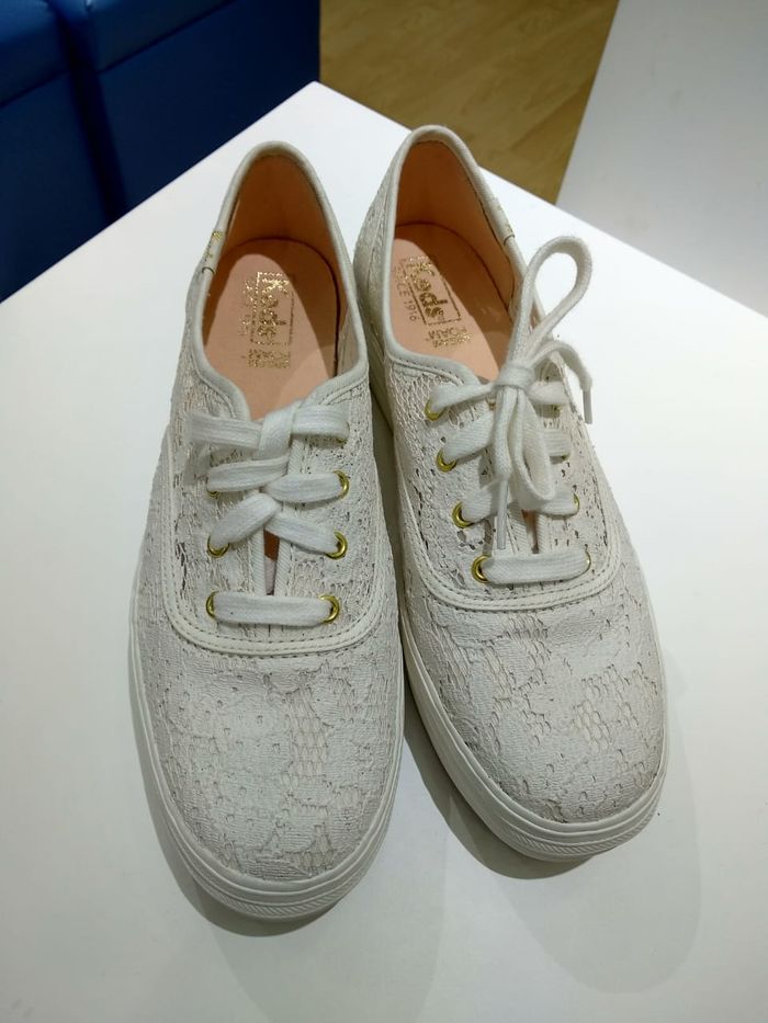 Women's triple sales painted crochet