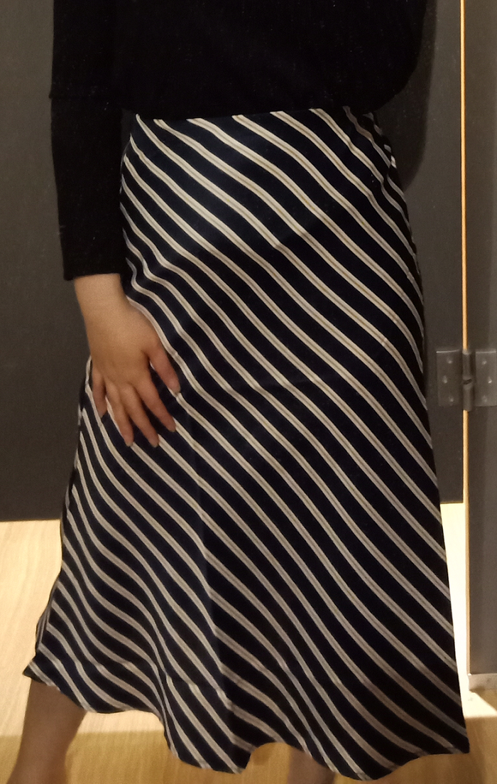 Stripes Midi Skirt dari Cotton On
