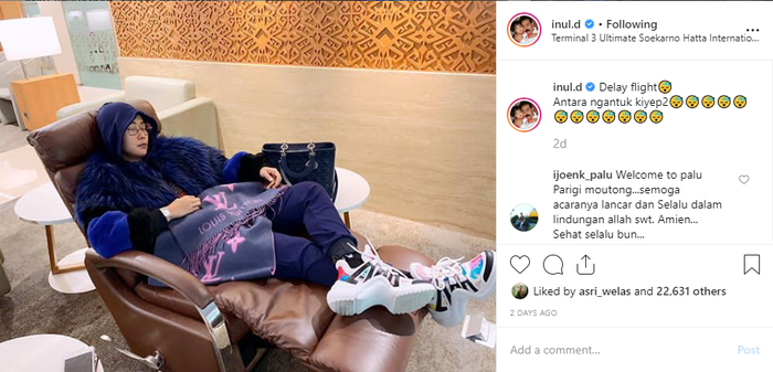 Unggahan Inul dengan sepatu mahal