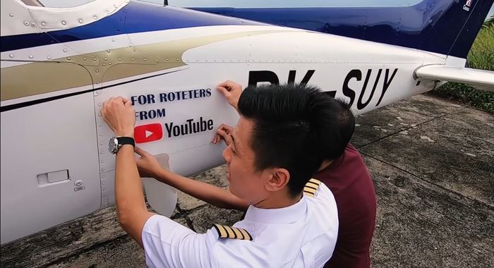 Vincent Raditya Jadi Pilot dengan Subscribber Terbanyak, Kini Bisa Beli Pesawat Dari YouTube