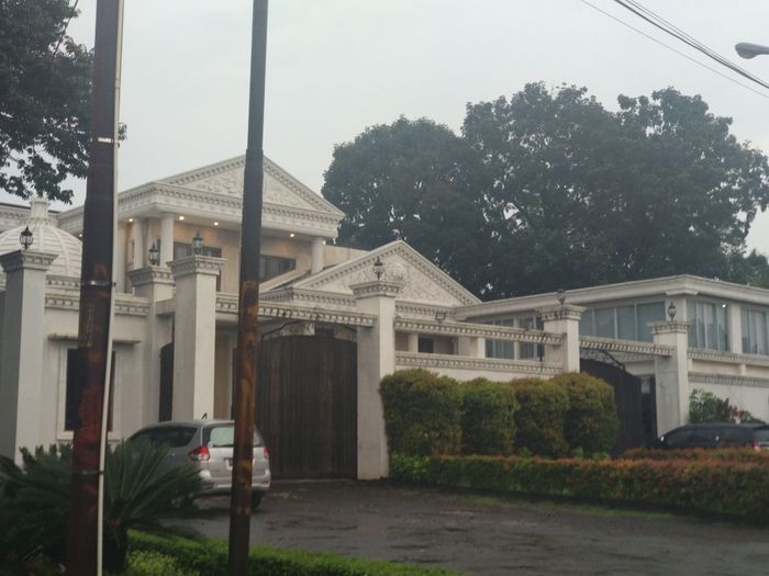 Grid.ID/ Corry Wenas Samosir__ Hunian mewah Anang Hermansyah yang berada di kawasan Villa Cinere Mas, Depok, Jawa Barat.
