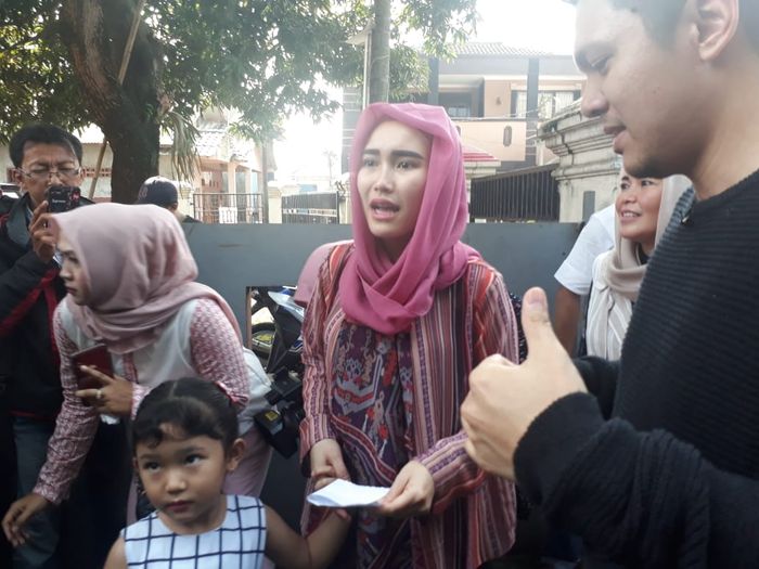 Ayu Ting Ting mengikuti Pemilu 2019