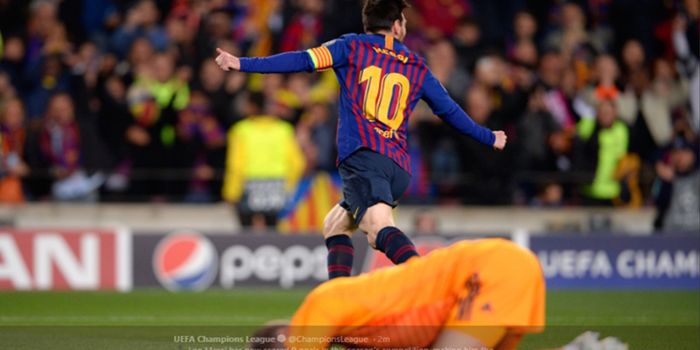 Lionel Messi merayakan gol yang dicetaknya dalam pertandingan  Barcelona vs Manchester United pada leg kedua babak perempat final Liga Champions 2018-2019 di Stadion Camp Nou, 16 April 2019.